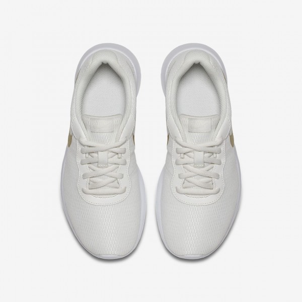 Nike Tanjun Freizeitschuhe Jungen Weiß Metallic Gold 757-27257