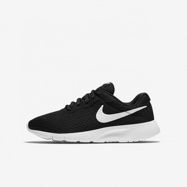 Nike Tanjun Freizeitschuhe Jungen Schwarz Weiß 50...