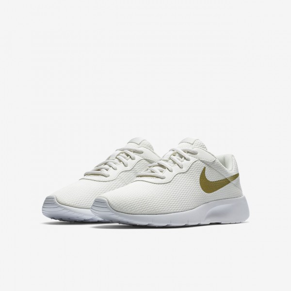 Nike Tanjun Freizeitschuhe Jungen Weiß Metallic Gold 757-27257