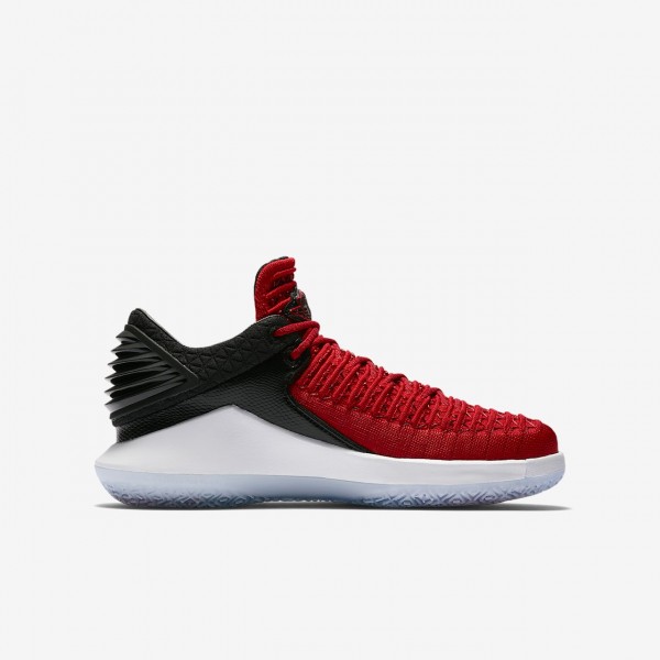 Nike Air Jordan XXXII low Basketballschuhe Jungen Rot Schwarz Weiß 672-15973